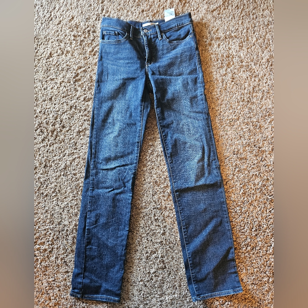 Levi size 28 314 shaping straight leg jeans NWOT